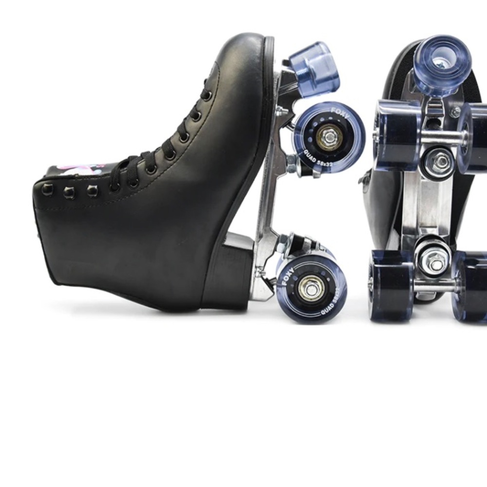 Foxy Skates - Picture 3 of 7